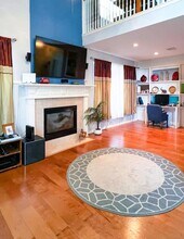 Building Photo - 815 Davis Rd