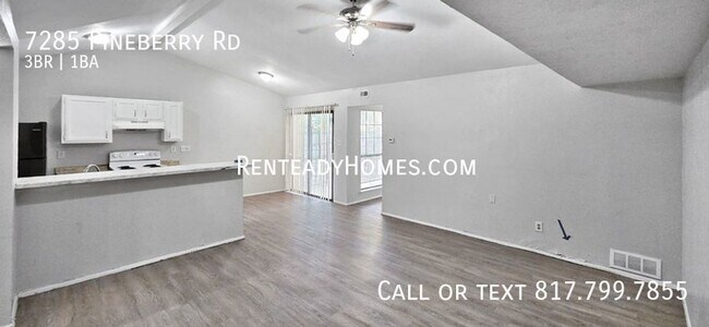 Foto del edificio - 7285 Pineberry Rd