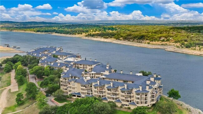 Foto del edificio - 3308 Parliament Cove