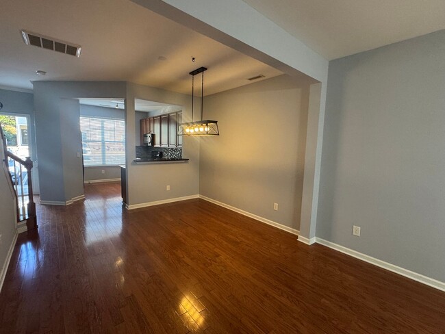 Building Photo - Updated 2 Bedroom | 2.5 Bath Raleigh Townh...