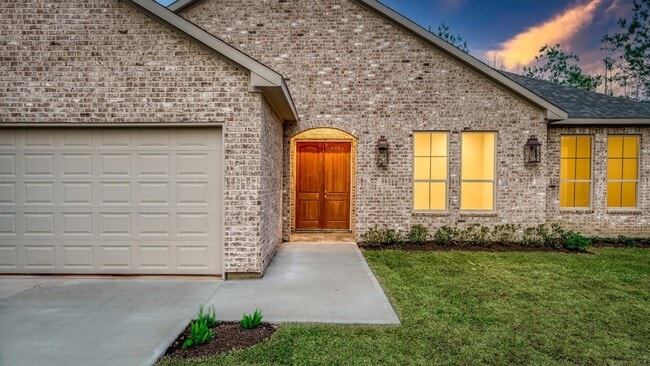 Building Photo - 12110 S Tara Plantation Dr