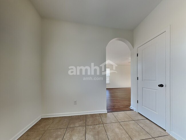 Foto del edificio - 9274 Afton Grove Rd