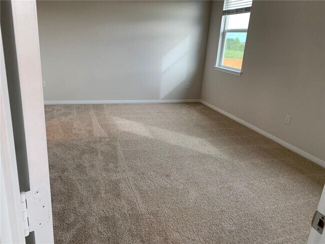 Foto del edificio - 705 Mais Dr