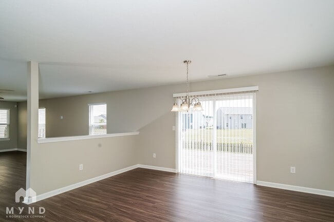 Building Photo - 6307 Emerald Field Way
