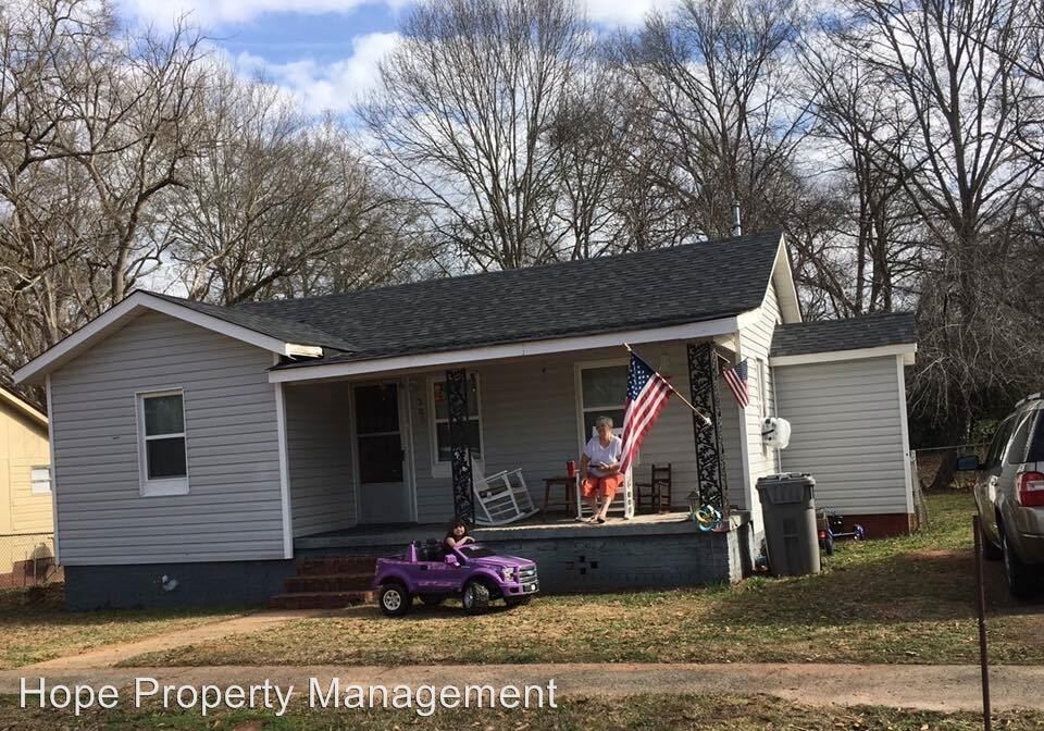 Primary Photo - 2 br, 1 bath House - 203 Greenough St