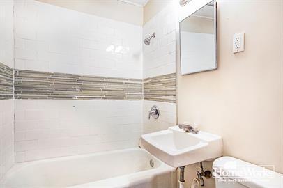 Foto del edificio - 266 N Kenmore St