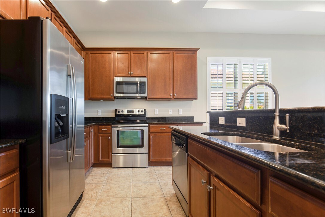 Primary Photo - 13515 Cambridge Ln