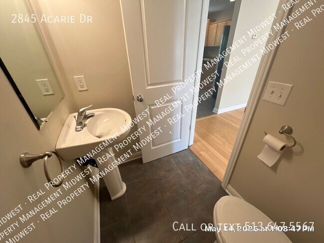 Building Photo - 2845 Acarie Dr
