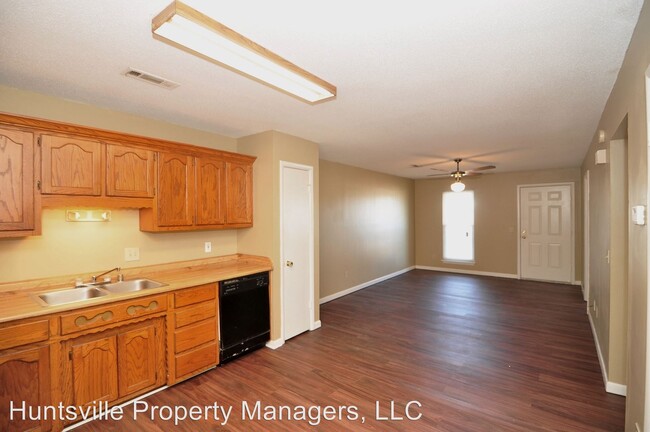 Building Photo - 4437 Torrance Dr NW