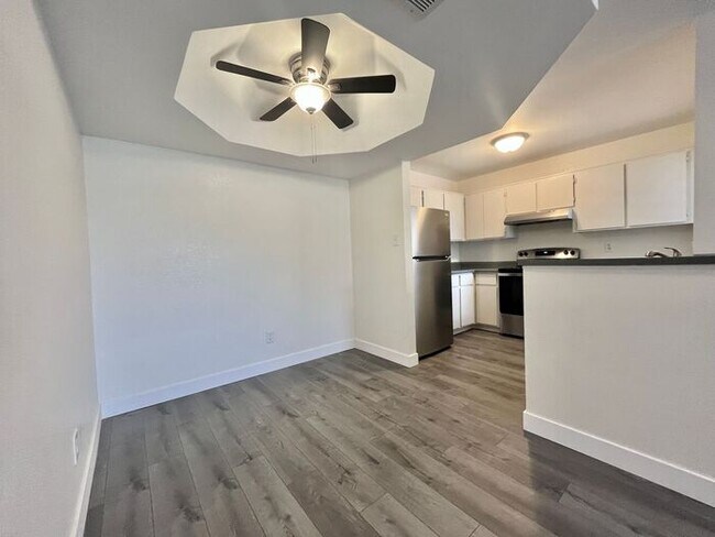 Foto del edificio - 16818 N 56th St