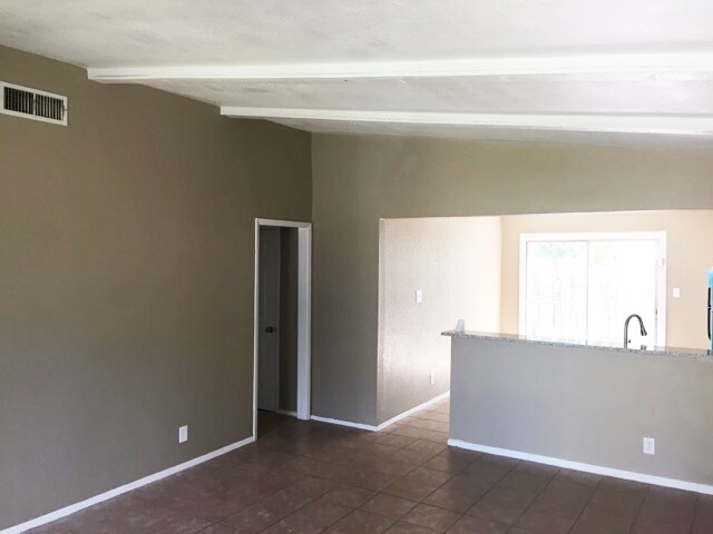 Building Photo - 1103 W Rundberg Ln