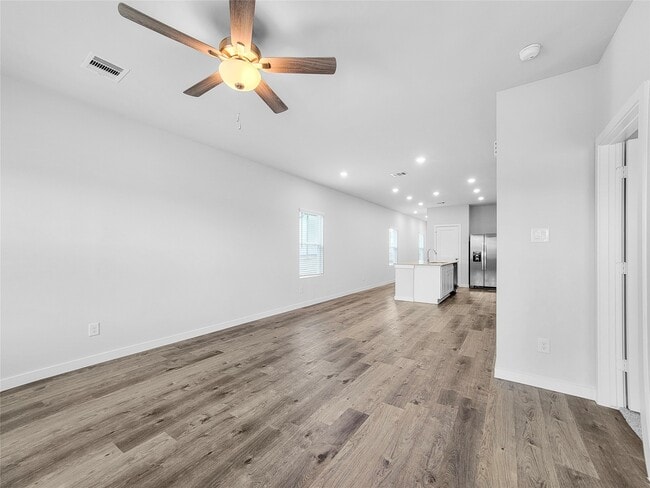 Building Photo - 11606 Prosperity Dr
