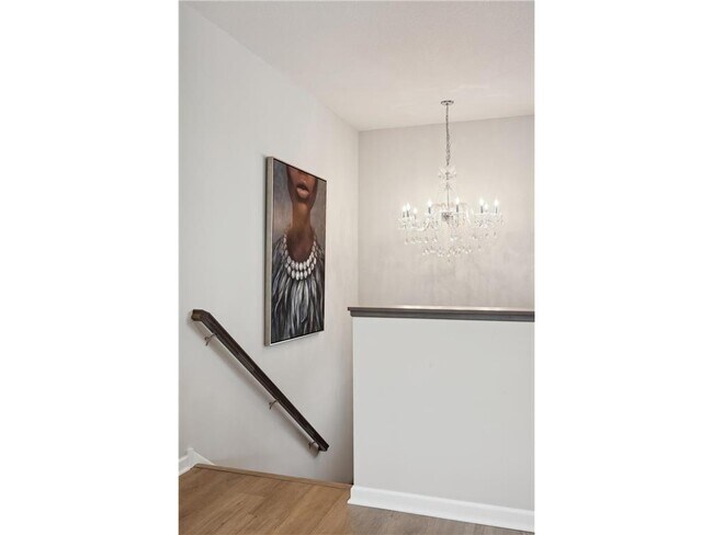 Building Photo - 2195 Gateway Curv