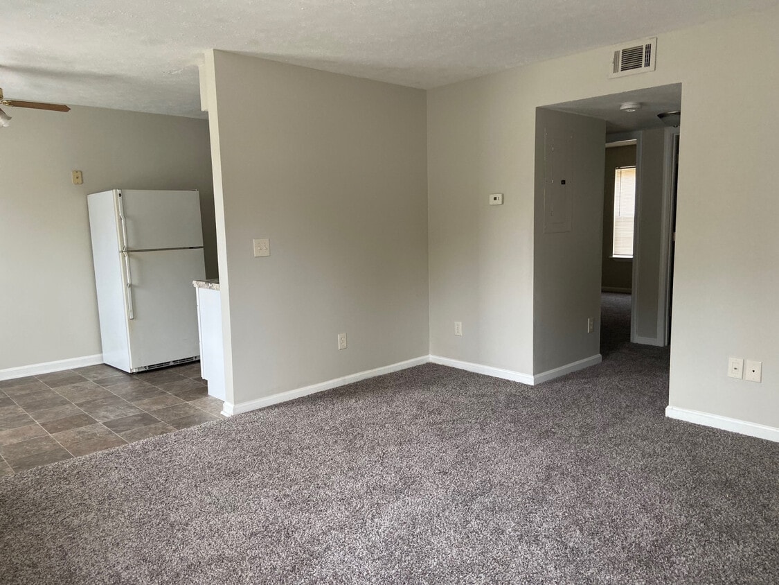 Building Photo - 4226 Glen Hill Manor