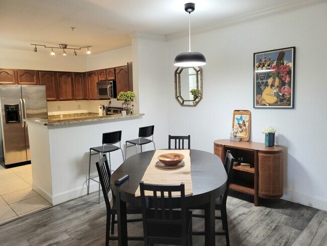 Foto del edificio - WELCOME HOME TO THE GRANDE!