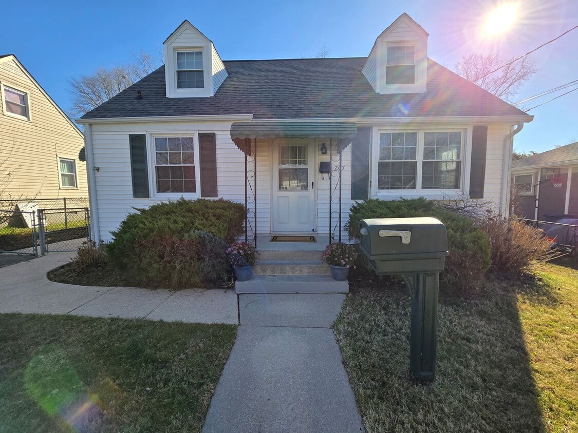 Charming 3 Bed / 1 Bath Cape Cod in Aberdeen, MD - Charming 3 Bed / 1 Bath Cape Cod in Aberde...