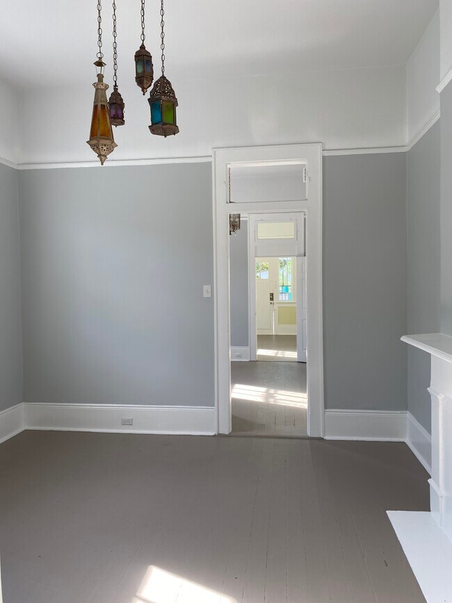 bedroom - 2727 Onzaga St
