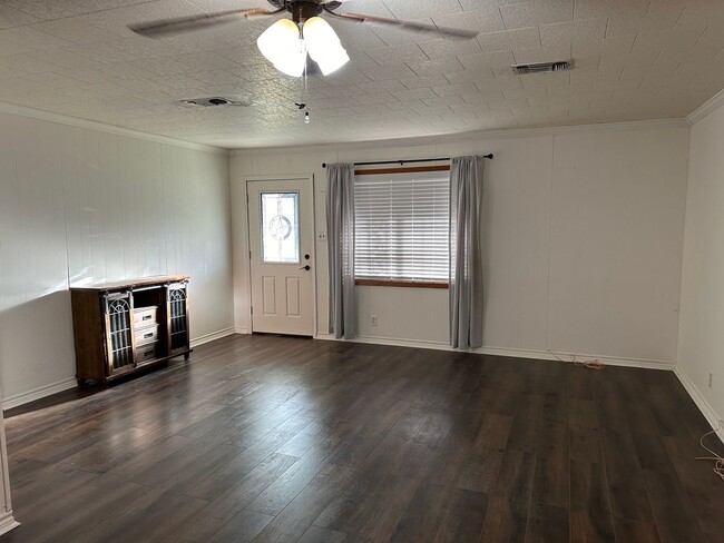 Foto del edificio - Rental in Groves, Tx