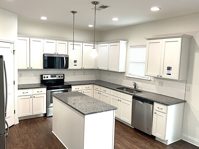 Foto del edificio - 1027 Monitor Ct