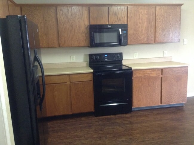 Building Photo - 14237 Luscombe Farm Rd