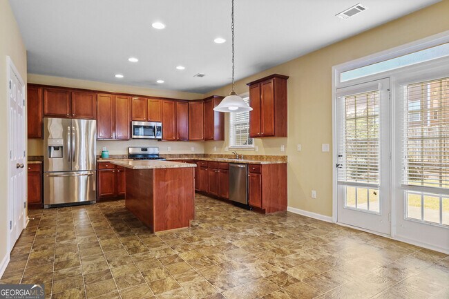 Foto del edificio - 605 Briarhurst Ct