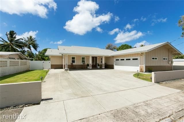 Building Photo - 3 br, 2.5 bath House - 5563 Haleola St