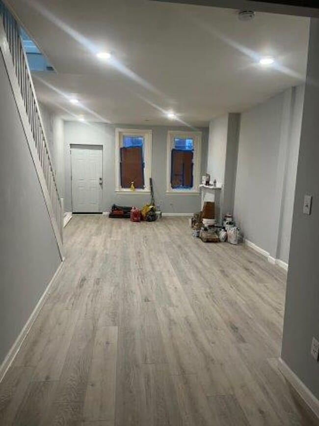 Photo - Stunning Renovated 3 Bedroom home, great l...