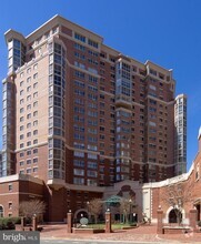 Building Photo - 2181 Jamieson Ave