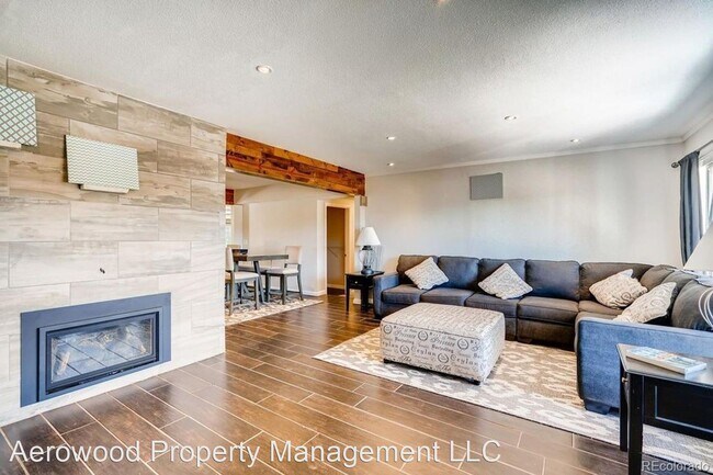 Building Photo - 7 br, 3 bath House - 2500 S Valley Hwy