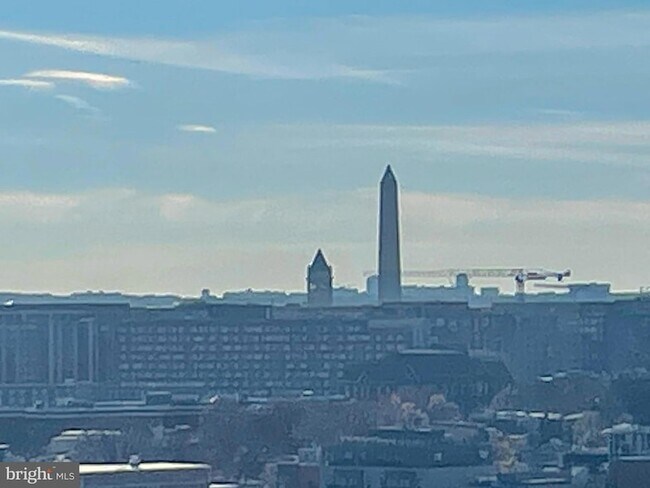 Foto del edificio - 1625 Eckington Pl NE