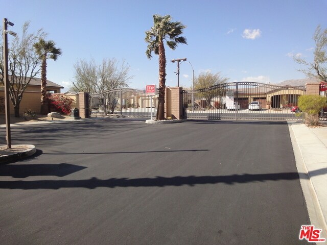 Building Photo - 66912 Joshua Ct