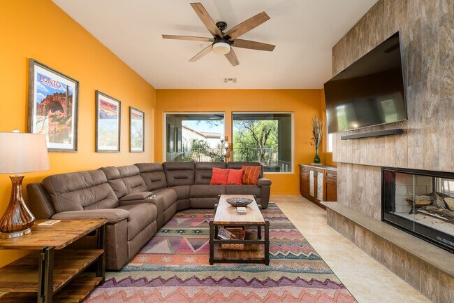 Building Photo - 7410 E Russet Sky Dr