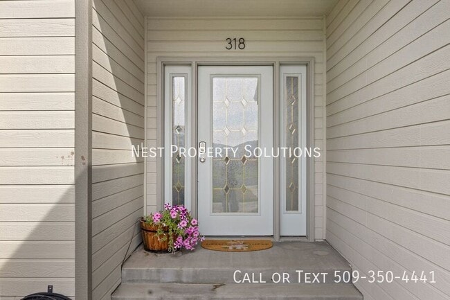 Building Photo - 318 E Tanglewood Dr