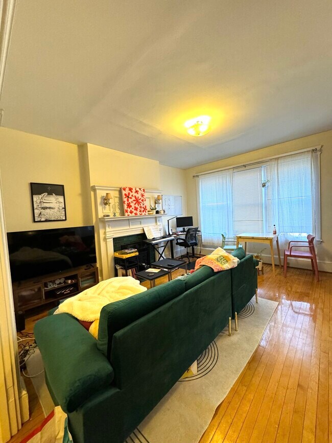 Foto del edificio - 76 Harvard Ave