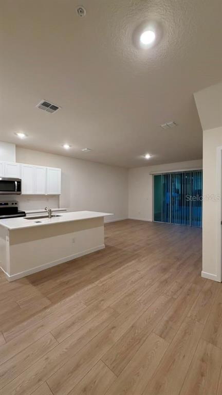 Foto del edificio - 3396 Chroma St