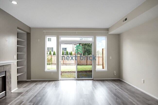 Foto del edificio - Townhome Available for Rent in Bothell!