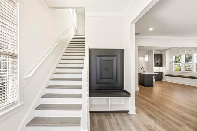 Building Photo - 4056 Biltmore Ave