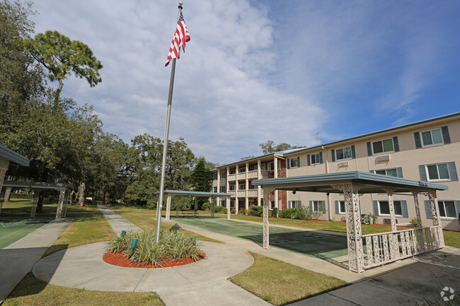 Building Photo - Florida Gulf Coast Apartments