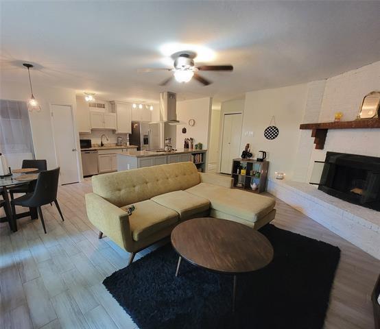 Foto del edificio - 533 Hightrail Dr