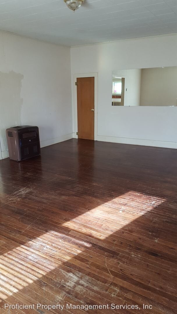 Building Photo - 2 br, 1 bath House - 315 N 6th St