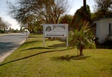 Foto principal - Dixieland Retirement Community