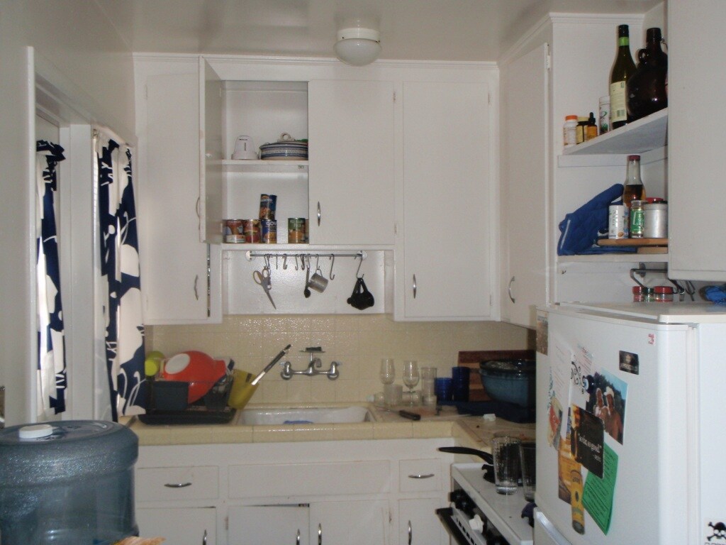 Kitchen - 5026-5032 Cape May Ave