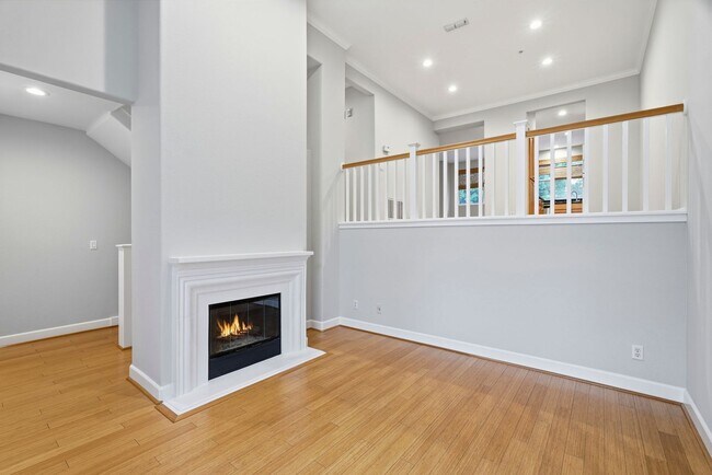 Foto del edificio - Downtown Mountain View 3 Bedroom 3.5 Bathr...