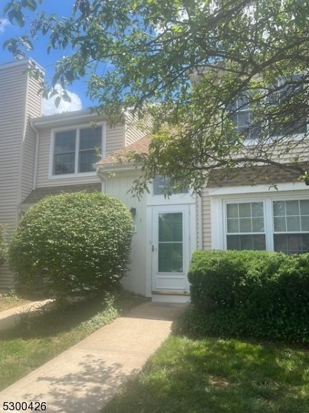 Primary Photo - 3 Canterbury Cir