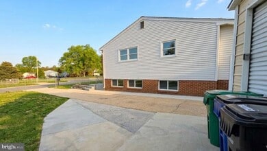 Building Photo - 361 David Hall Rd