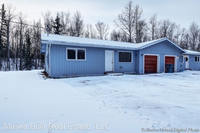 Building Photo - 8358 S Foxworth Dr