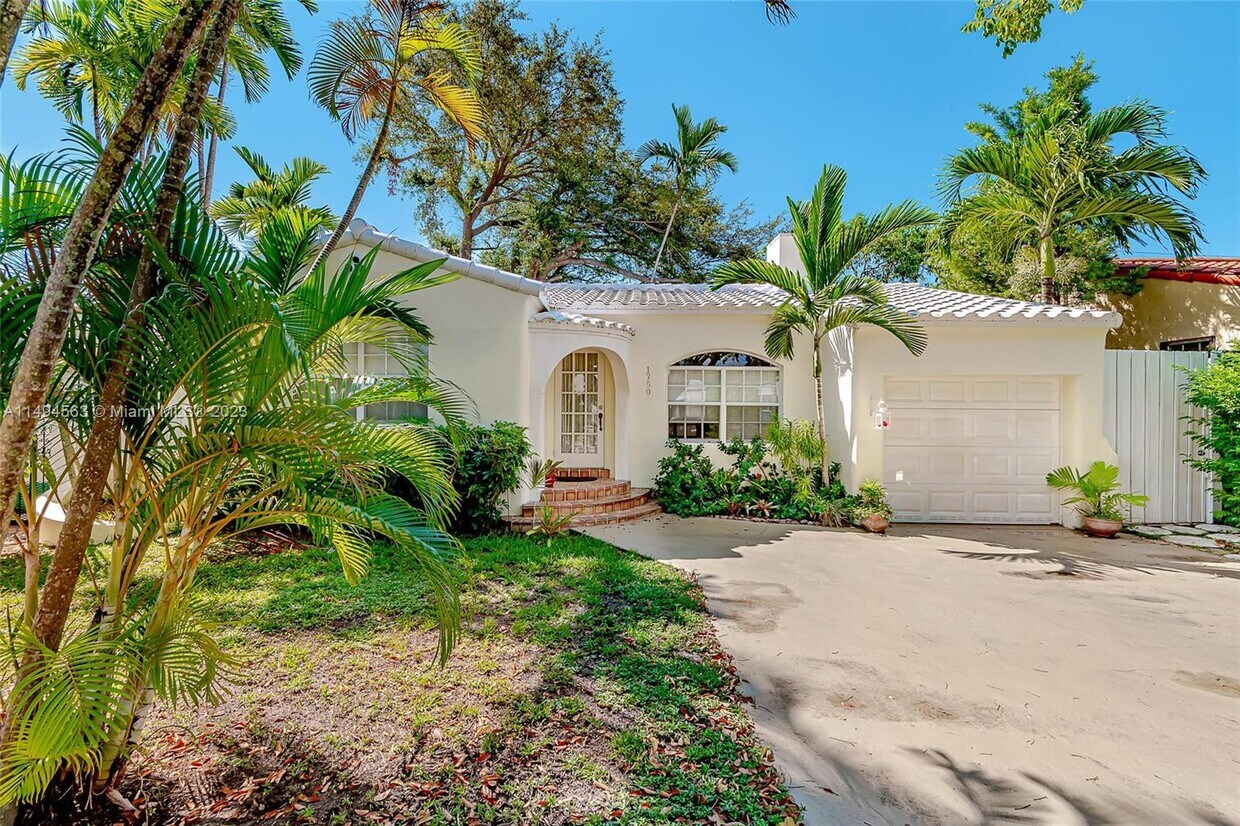 Foto principal - 1750 SW 16th St