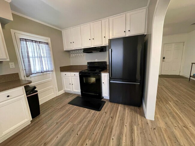 Foto del edificio - 4815 NE Savannah Rd