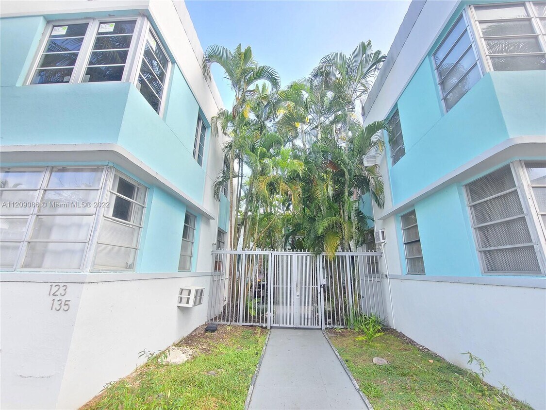 Primary Photo - 135 3rd St