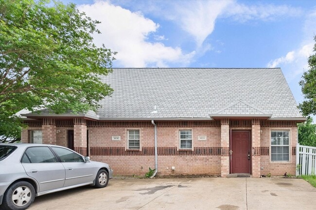 Photo - 612 Kings Way Dr, Mansfield, TX 76063 Apartment